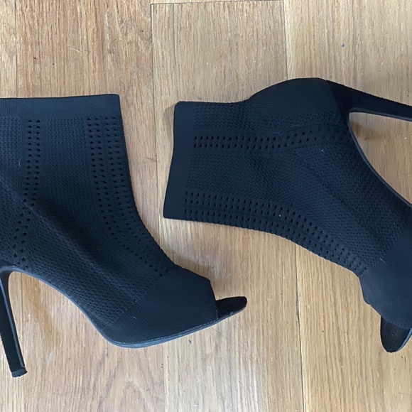 Black Boots heeled - Picture 2 of 2